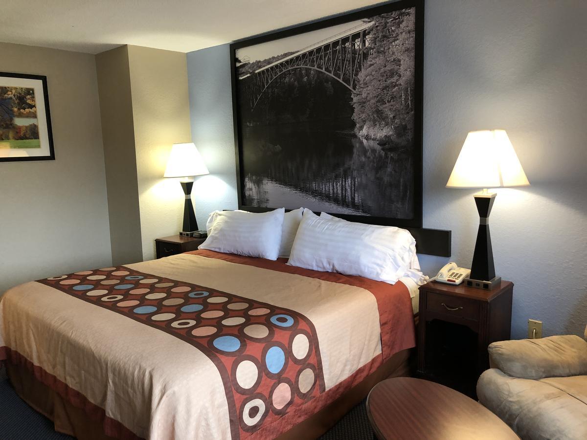 Super 8 By Wyndham Gardner Hotel Kültér fotó